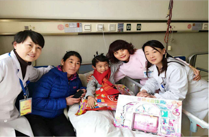 藏族小妹妹   愿你从这出发……