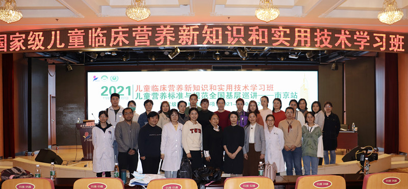 合影_副本_副本.jpg 合影_副本_副本.jpg