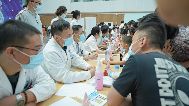 四附院义诊1.jpg 四附院义诊1.jpg