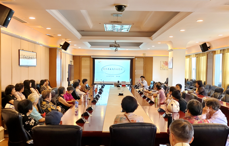 夏季养生与冬病夏治_副本.jpg 夏季养生与冬病夏治_副本.jpg